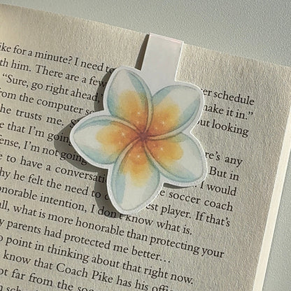 PLUMERIA - MAGNETIC BOOKMARK
