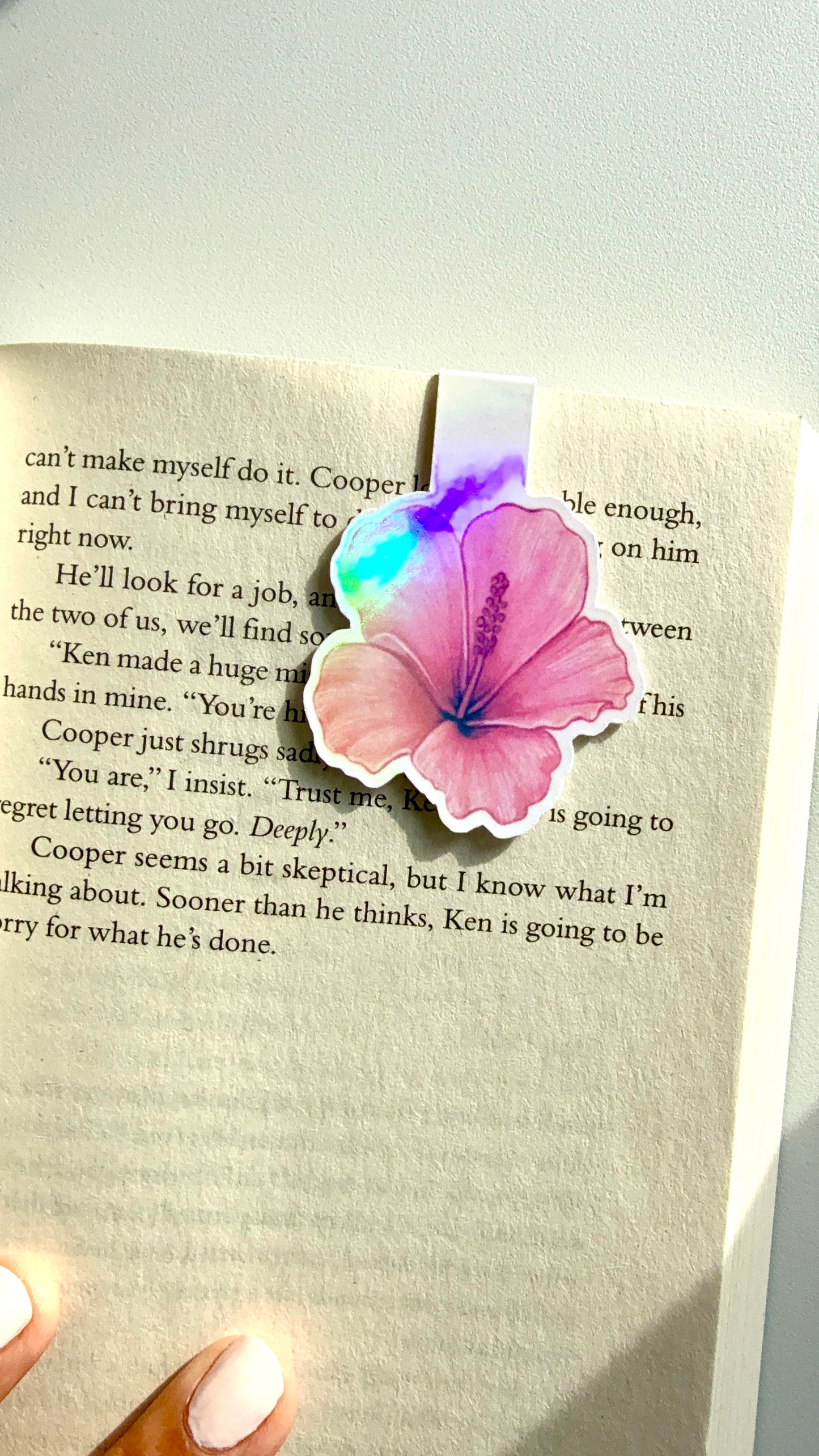 HIBISCUS - LIGHT PINK - MAGNETIC BOOKMARK
