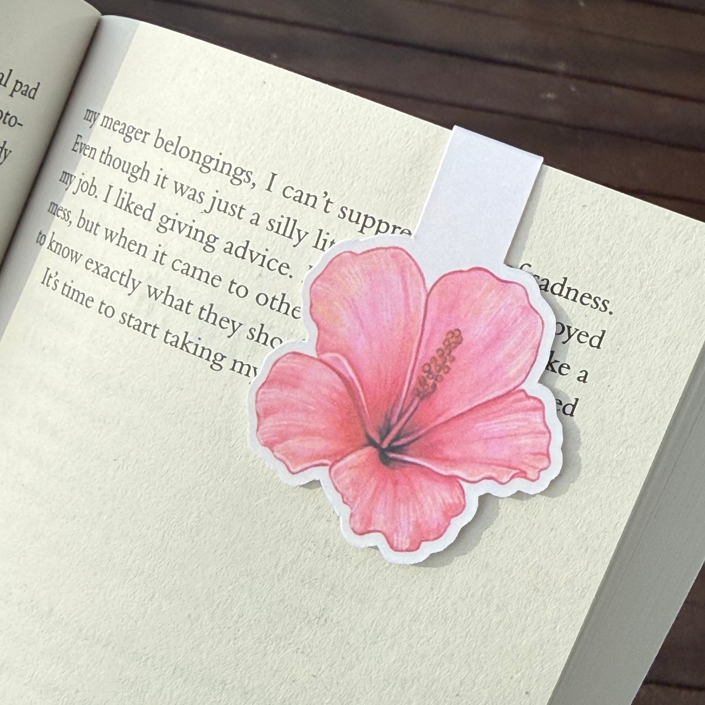HIBISCUS - LIGHT PINK - MAGNETIC BOOKMARK